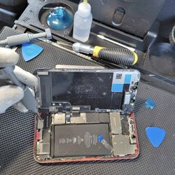 Apple iPhone 11 / 12 / 13 / 14  ( Battery Replacement) 
