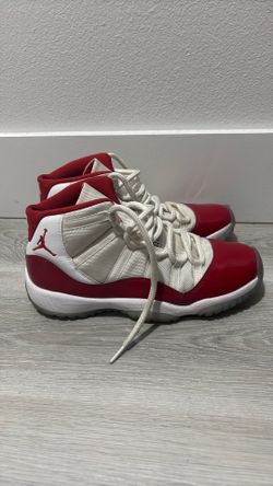 Jordan cherry 11s 7Y