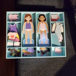 Melissa & Doug Magnetic Dress-up Dolls
