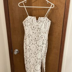 Lulu’s White Lace Dress