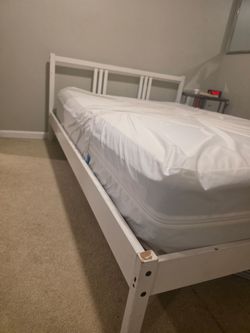 Full bedframe white IKEA