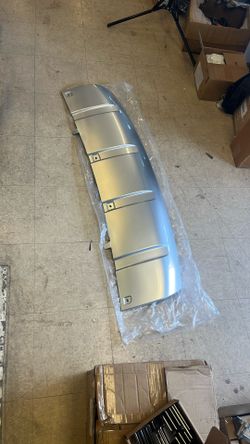 2017-2023 Front Bumper For Land Rover LR083106 Discovery 5 Silver