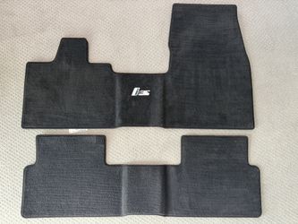 BMW i3s OEM Front and Rear Floor Mats - New !