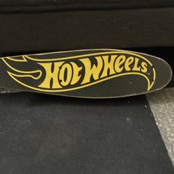 Hot wheels penny board