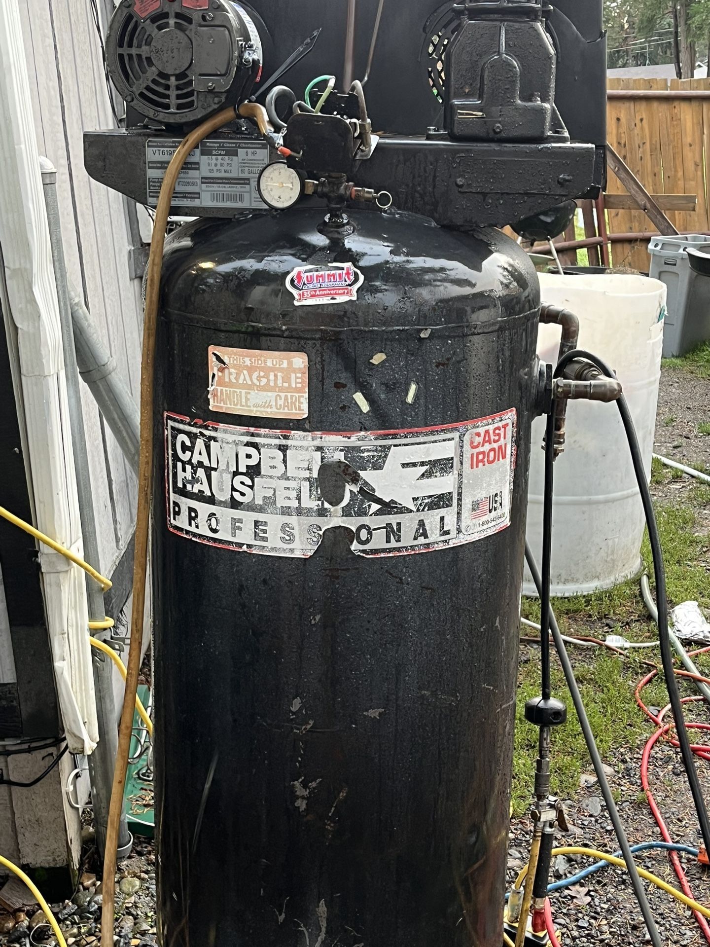 60 GALLON 6HP CAMPBELL HAUSFELD PROFESSIONAL COMPRESSOR.