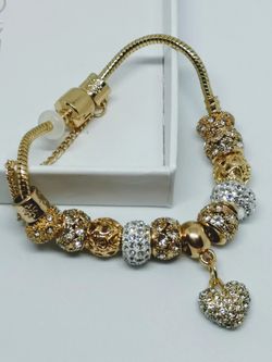 Luxury crystal and diamond heart bracelet.