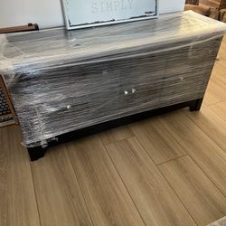 TV/Stereo Console Stand