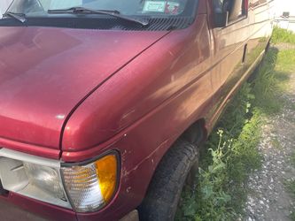 2000 Ford E-150