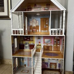 4ft Doll House