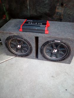 12' Kicker Comp Speakers with Crunch Amp