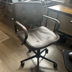 Rolling Desk Chair 