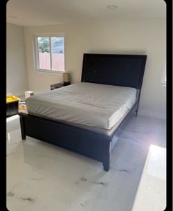 queen bed