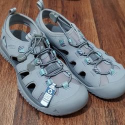 KEEN Water Sandals/Shoes