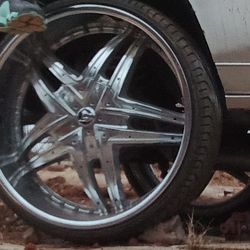 26 Inch Diablos Five Lug Pattern Fits On Chevys