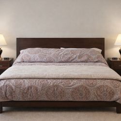 Like new KING PLATFORM BED AND TWO NIGHTSTANDS 