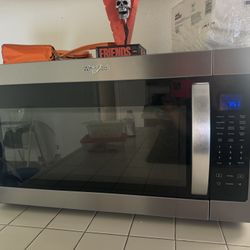 Whirlpool Microwave 