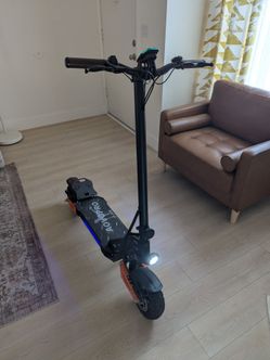 Electric Scooter Adult 1200W 15.6AH 31MPH EScooters Dual Suspensions
