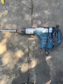 Bosch Demolition Hammer with Chisel Bit