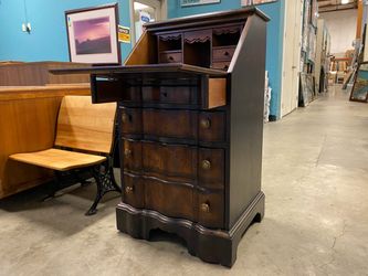 HOOKER FURNITURE Seven Seas Drop Leaf Secretary Desk