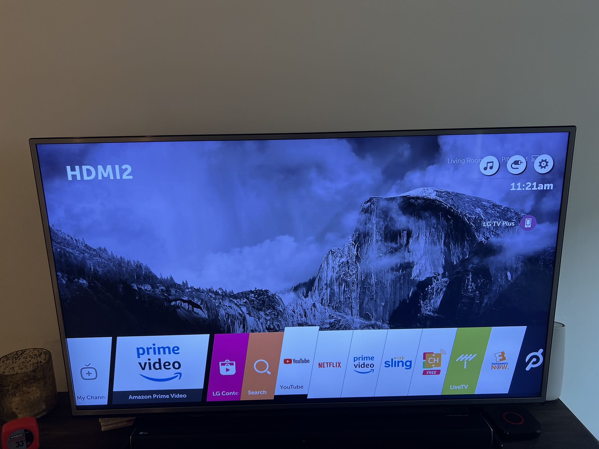 2.1ch 300W Sound Bar with Wireless Subwoofer and Bluetooth® Connectivity