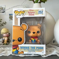 Disney #252 Winnie The Pooh Funko Pop Figure