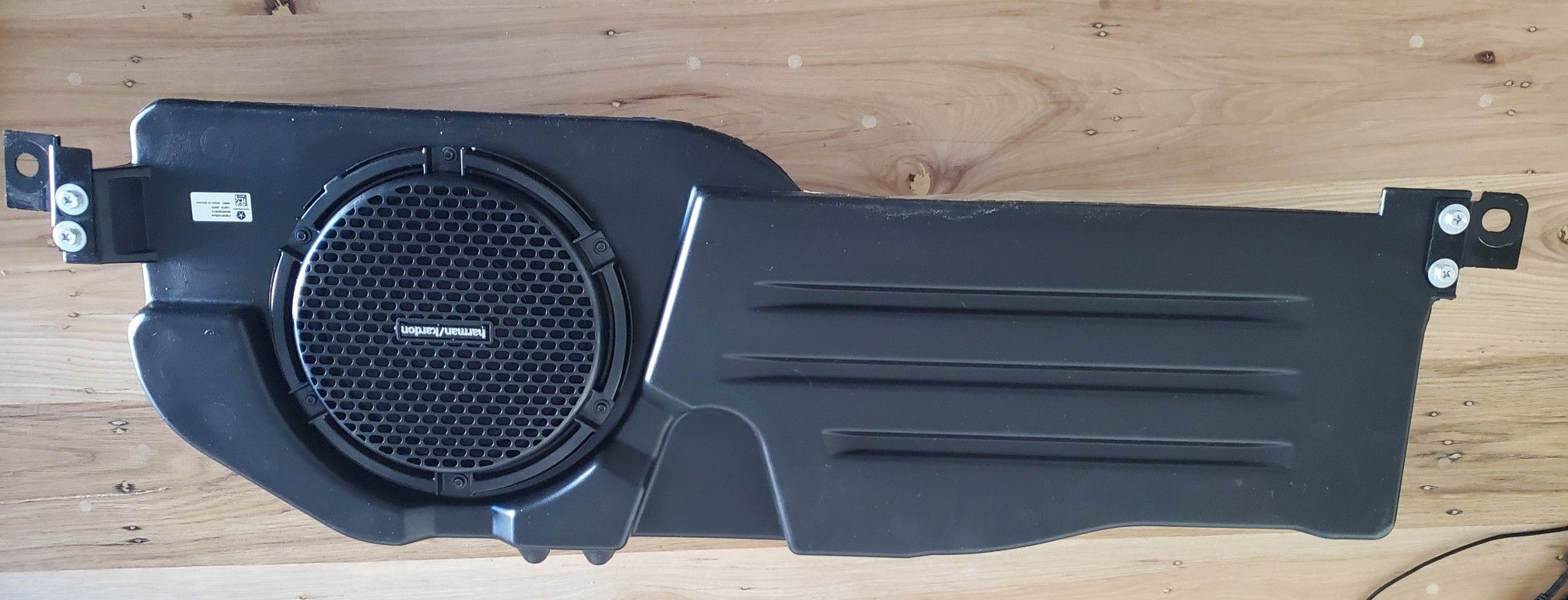 Harman Kardon Speaker Base For Ram Crew Cab Oem Base Speaker Plug And Play Set Up For Ram Crew Cab