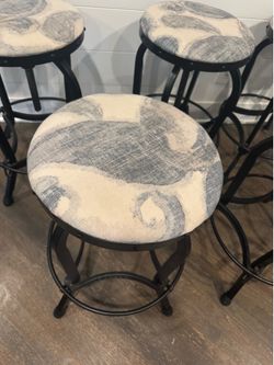 Set of 5 adjustable upholstered stools