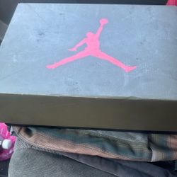 Travis Scott Jordan 6 Olive Size 10.5 – Authentic (StockX) – Box & Extras