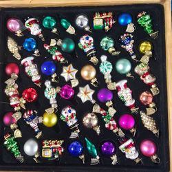 Xmas ornaments Danbury collection and seattle supersonic 5 piece