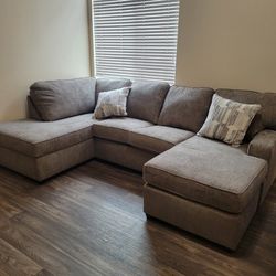 Sectional Couch  (Please Read The Description )