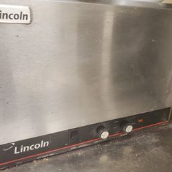 Lincoln 1301 Pizza Oven 