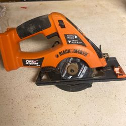 BLACK & DECKER FIRE STORM TYPE 3 CORDLESS CIRCULAR SAW