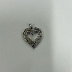 Diamond heart charm 3.2 g 10 K white gold with .55 CTW