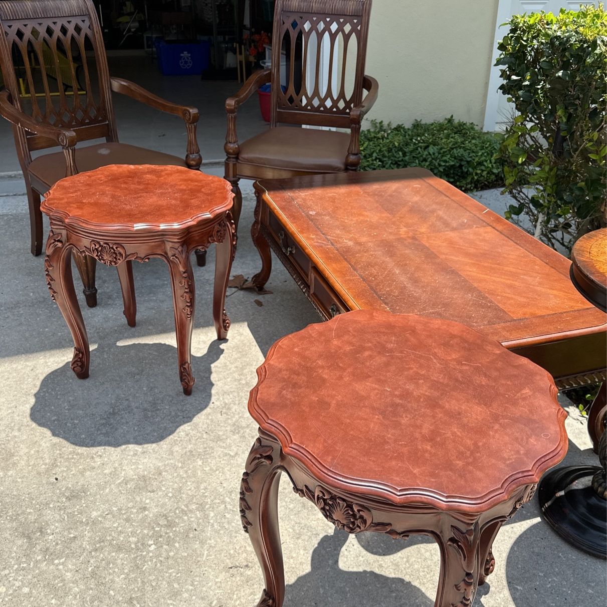 FREE - Furniture Set