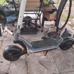 Apollo Pro Scooter 2023 (Performance Scooter)