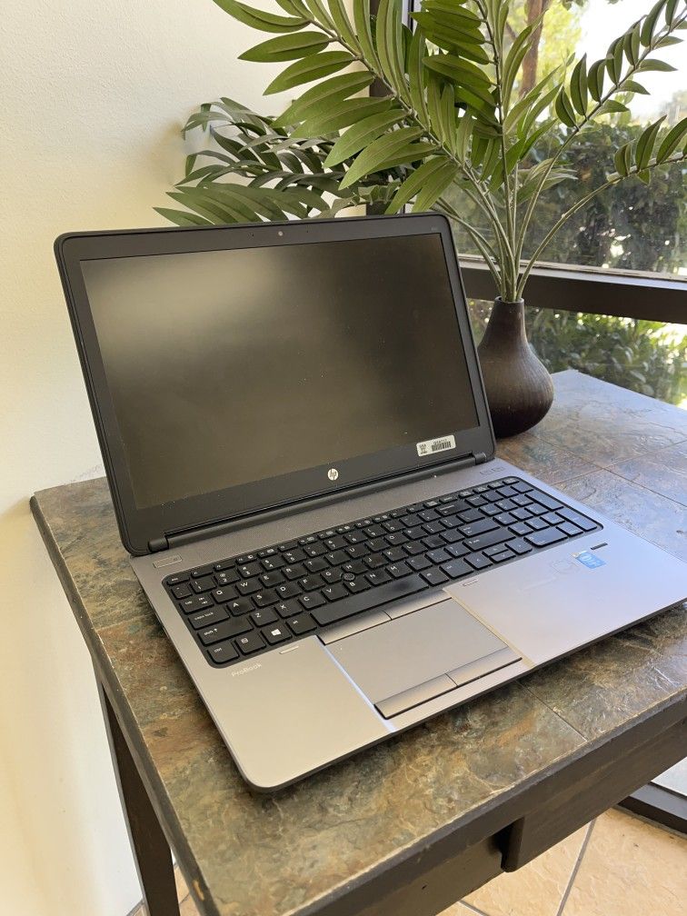 Laptops HP Probook Intel i7 8GB 500GBs
