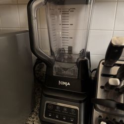 Ninja Professional Plus Blender AutoIQ