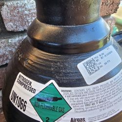 NITROGEN CYLINDER 