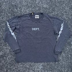 *Brand new* Gallery Dept.  Flames Logo Long Sleeve T-Shirt  *Authenticated