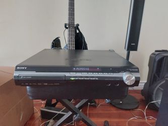 Home Theater/ Interteinment Center/ DVD Player