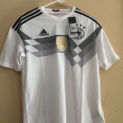 Soccer shirts kids size only.