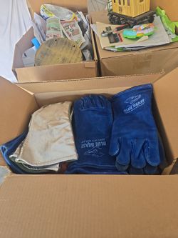 Welding gloves