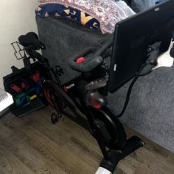 Peloton Bike
