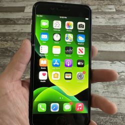 iPhone 7 Plus 128GB Unlocked For Any Network W/ New Tempered Glass Screen Protector 