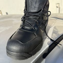 Work boots steel toe