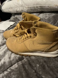Nike Hoodland Suede Haystack Size 9.5M