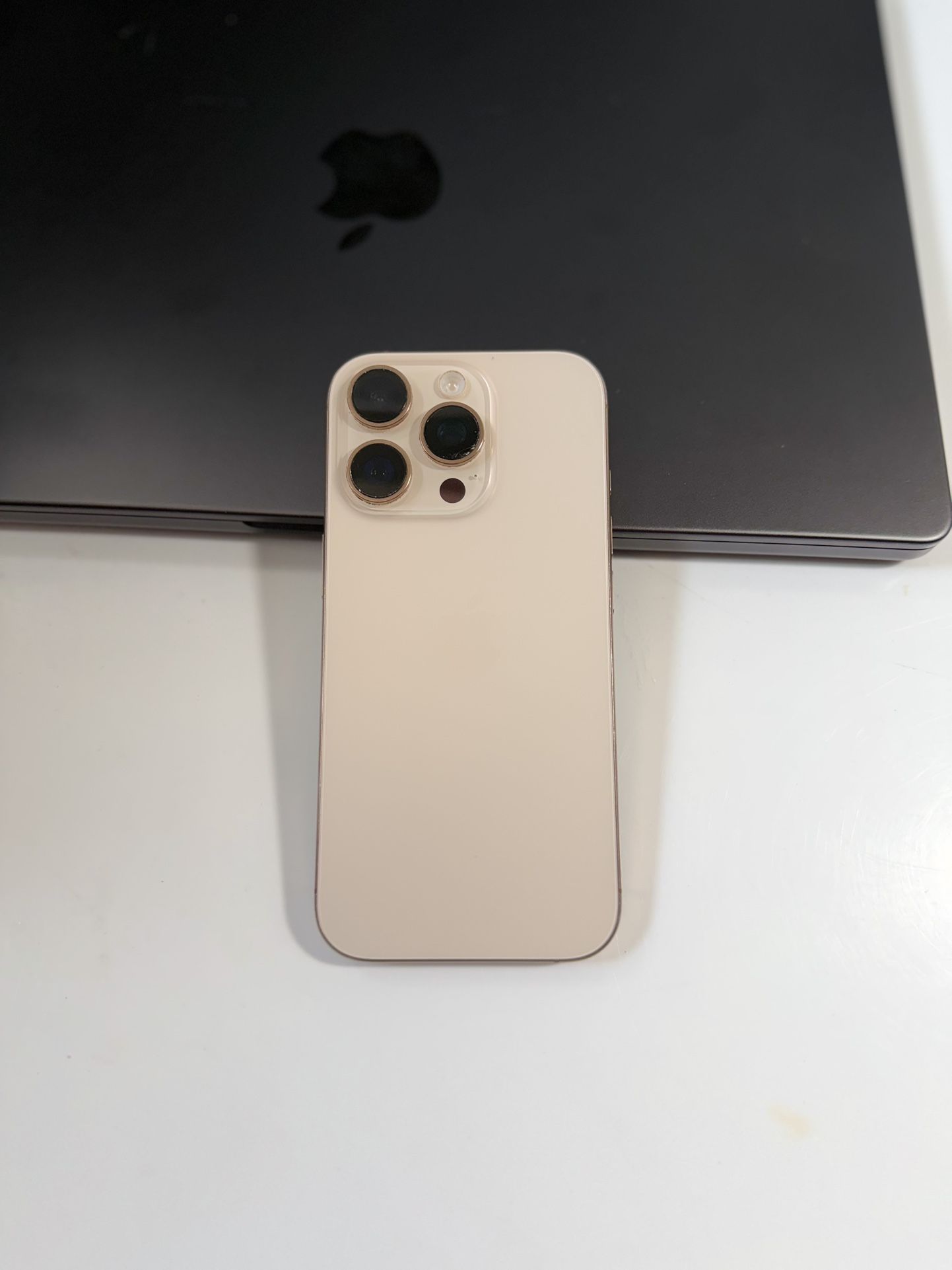 iPhone 16 Pro 256gb Desert Color 