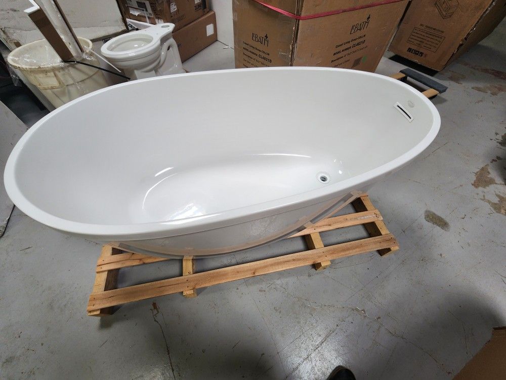 Jacuzzi Signature 60" Free Standing Acrylic Soaking Tub with Reversible Drain, Drain Assembly and Overflow