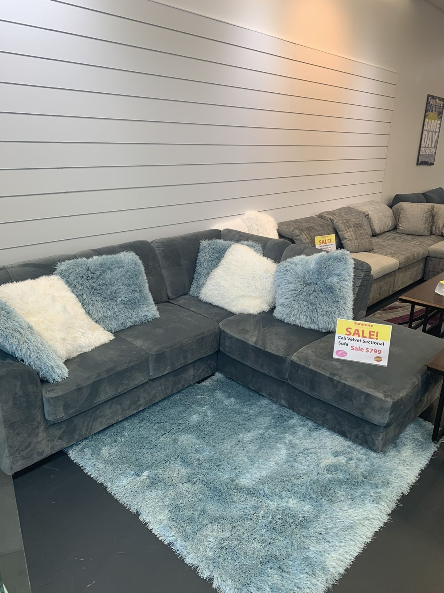 MODERN NEW CALI VELVET SECTIONAL SOFA ON SALE ONLY $799. IN STOCK SAME DAY DELIVERY 🚚 FINANCING AVAILABLE