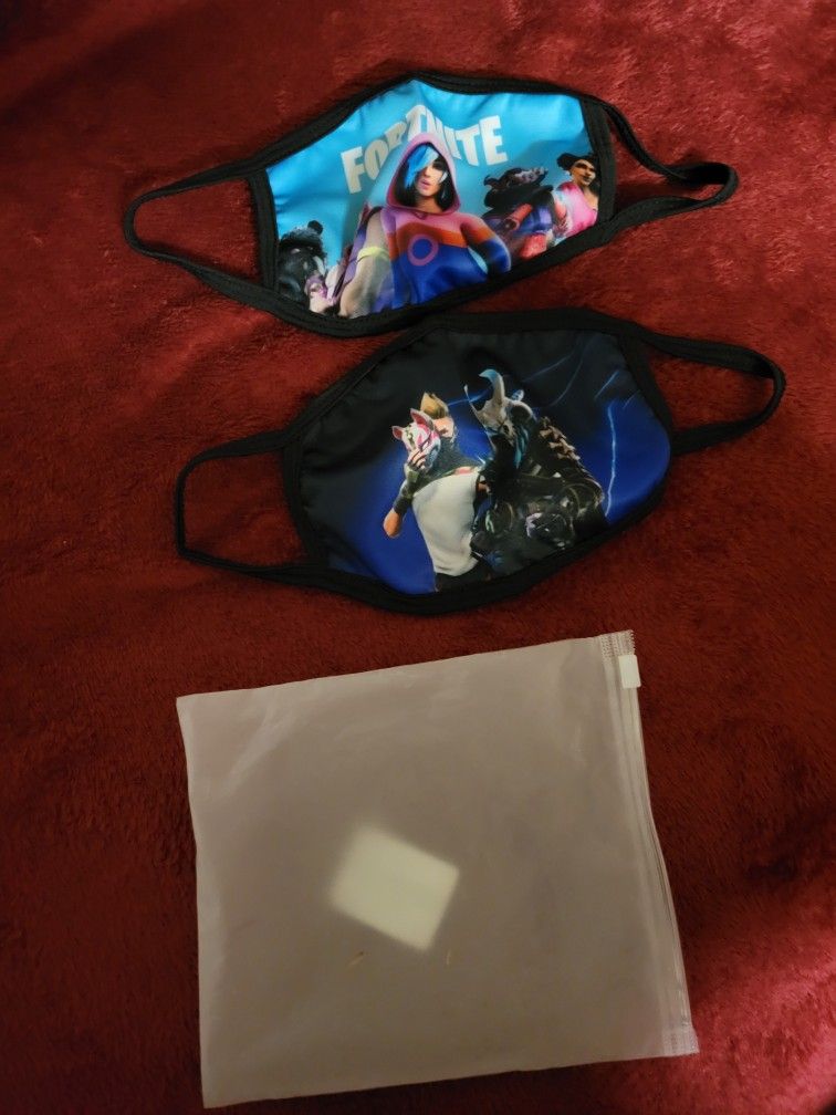 NWT KIDS FACE MASK FORTNITE 2 PACK UNISEX